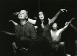 Törőcsik Mari (3. Beszélő) és a kórus Fotó: Keleti Éva (1970). Forrás: www.eclap.hu